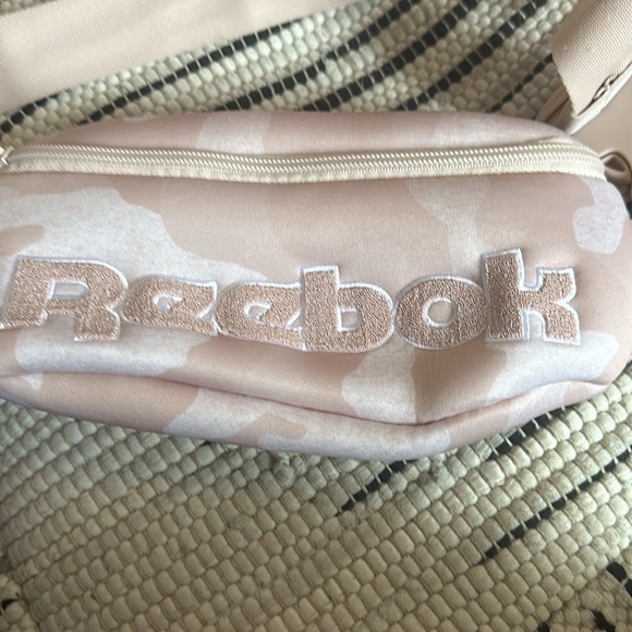 Bag - Picture 2 of 8